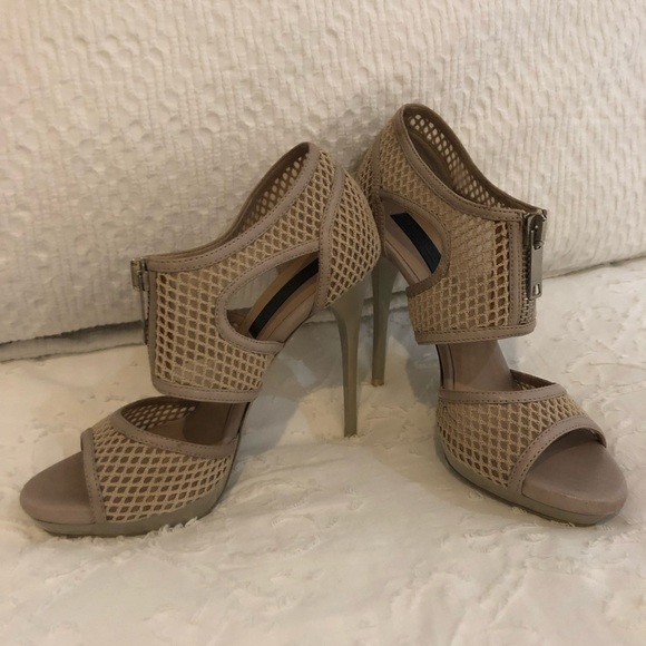 Burberry Prorsum Heels Size 38 - Picture 2 of 4